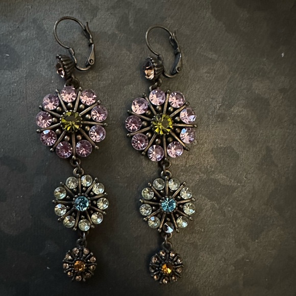 SALE ▪️BUNDLE 3/$12 - Picture 2 of 5